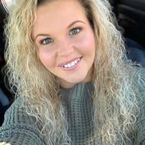 Meet your Posher, Lashawnda